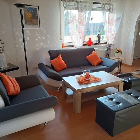 Haus Heidrun Apartment Dolgesheim Екстериор снимка