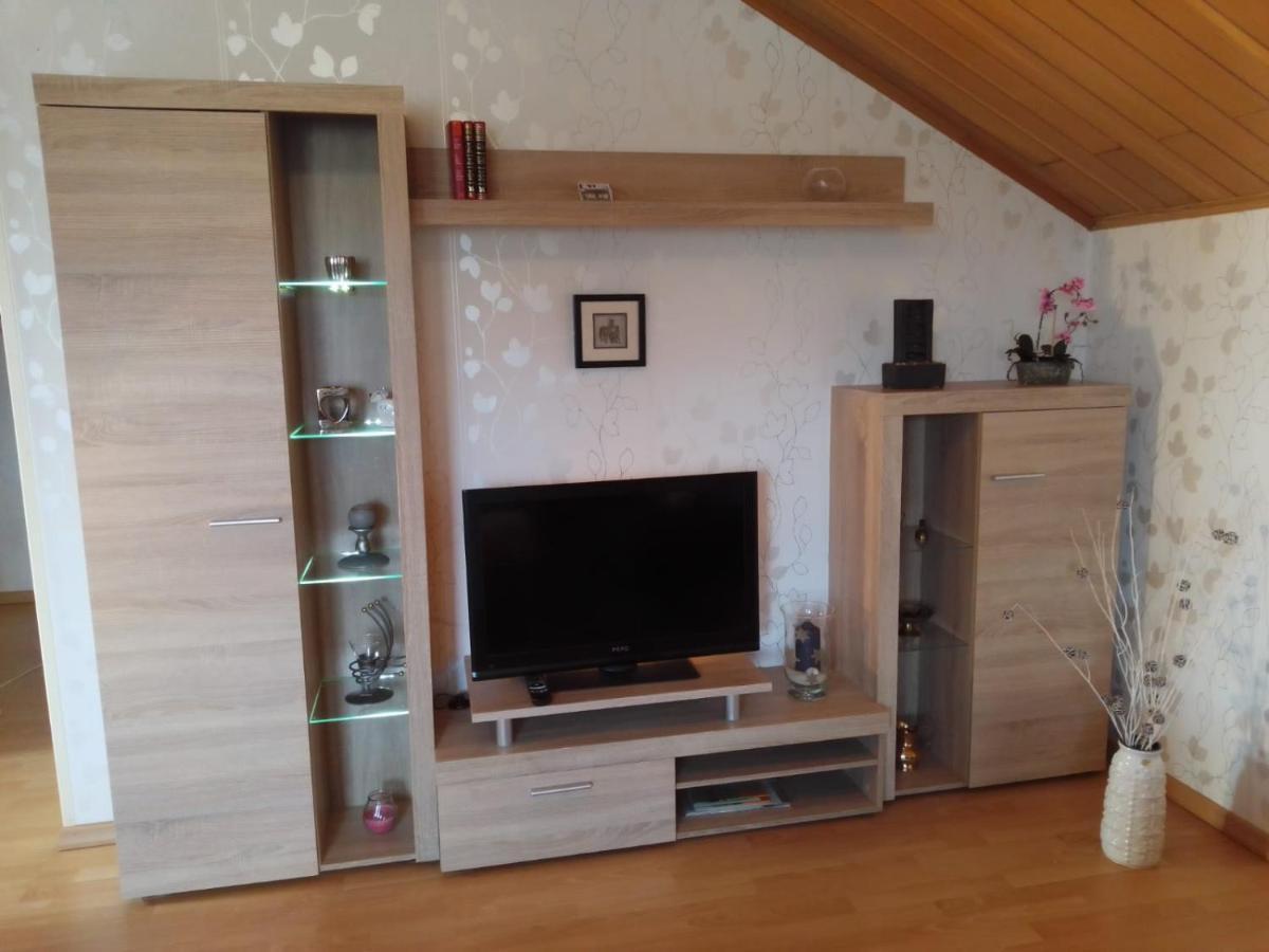 Haus Heidrun Apartment Dolgesheim Екстериор снимка