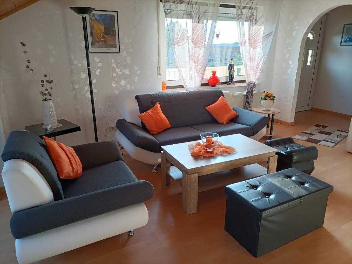 Haus Heidrun Apartment Dolgesheim Екстериор снимка